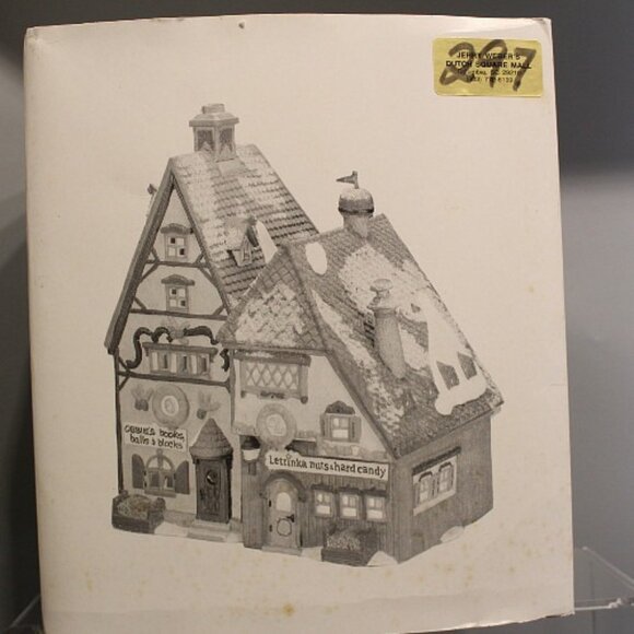 Dept 56 North Pole Obbie’s Books Letrinka’s Candy 56243 Heritage Village - Picture 2 of 4